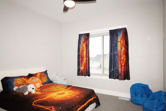 5629 147th Street, Urbandale, IA 50111