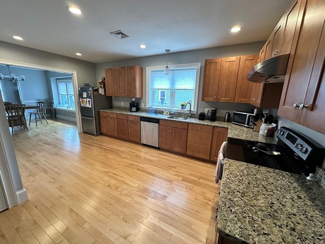 61 June St. 2, Worcester, MA 01602