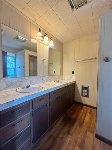 7090 Us Highway 64, Russellville, AR 72802