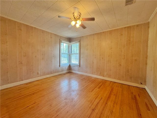 7090 Us Highway 64, Russellville, AR 72802