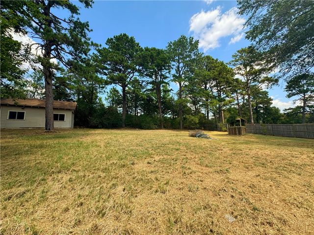 7090 Us Highway 64, Russellville, AR 72802