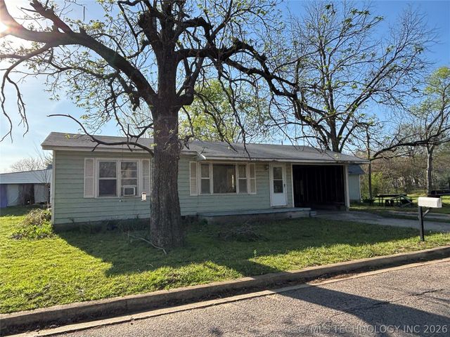 902 Roosevelt, Durant, OK 74701