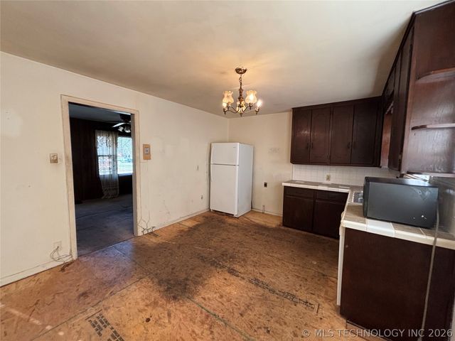 902 Roosevelt, Durant, OK 74701