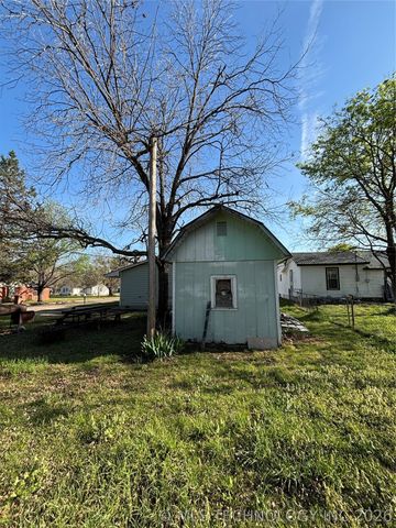 902 Roosevelt, Durant, OK 74701