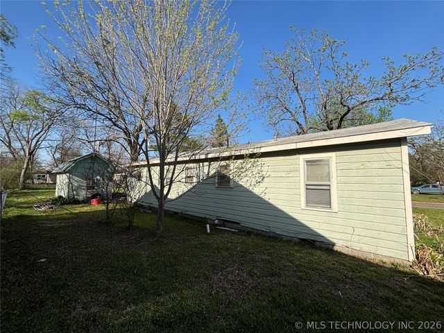 902 Roosevelt, Durant, OK 74701