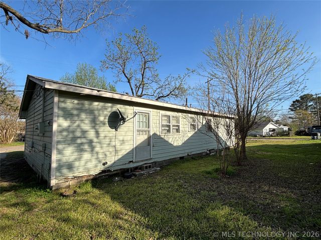 902 Roosevelt, Durant, OK 74701