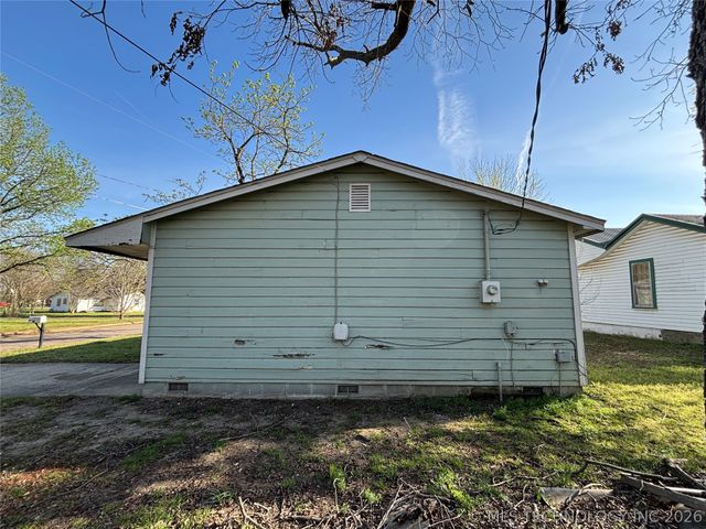 902 Roosevelt, Durant, OK 74701