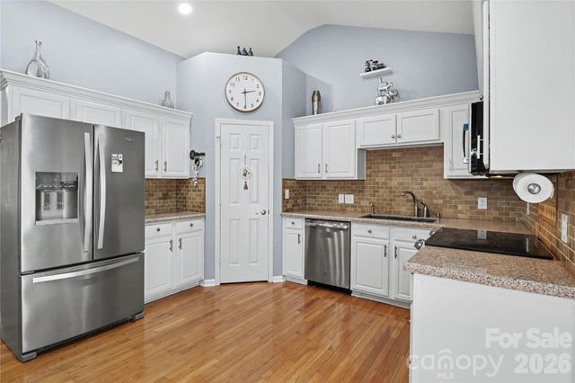6225 Sid Crane Drive, Charlotte, NC 28216