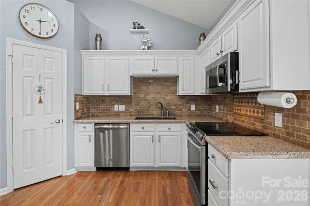 6225 Sid Crane Drive, Charlotte, NC 28216