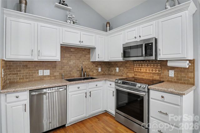 6225 Sid Crane Drive, Charlotte, NC 28216