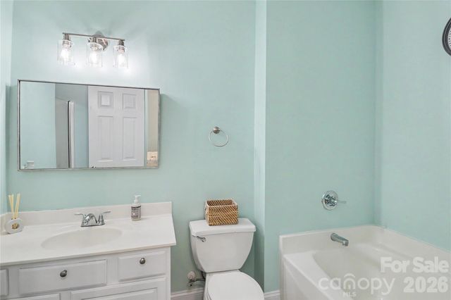 6225 Sid Crane Drive, Charlotte, NC 28216