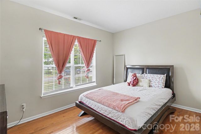 6225 Sid Crane Drive, Charlotte, NC 28216