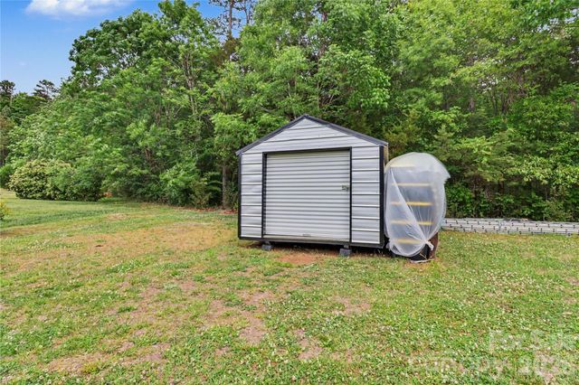 6225 Sid Crane Drive, Charlotte, NC 28216