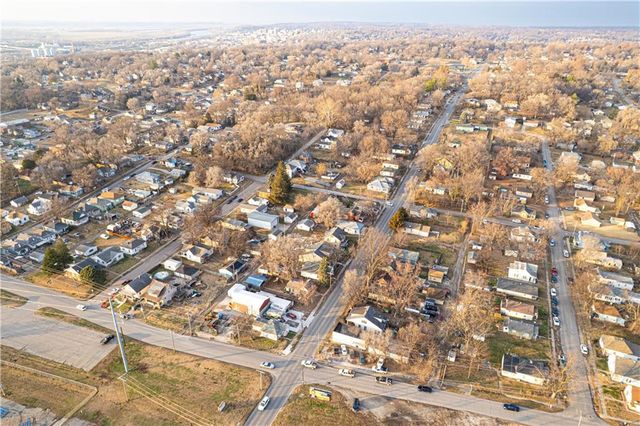 2819 S 22nd Street, St Joseph, MO 64503