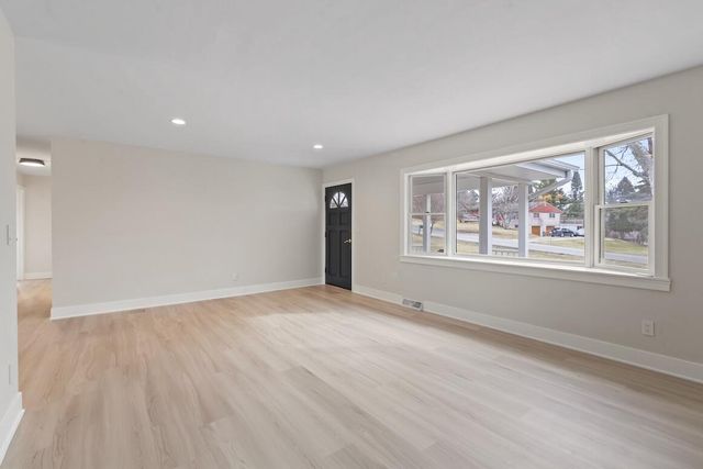 N56W36792 Cherokee ROAD, Oconomowoc, WI 53066