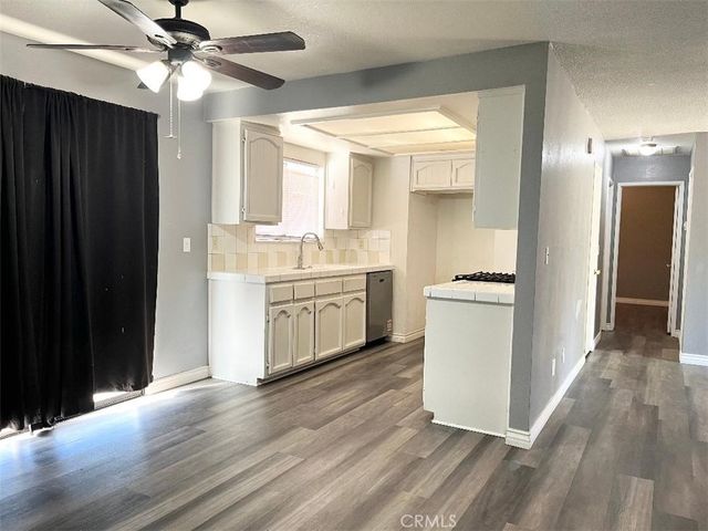 19145 Sheffield Street, Hesperia, CA 92345