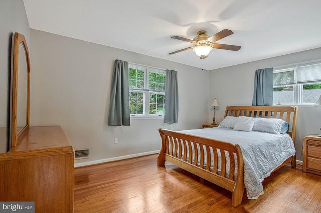 6721 PINE DR, Columbia, MD 21046