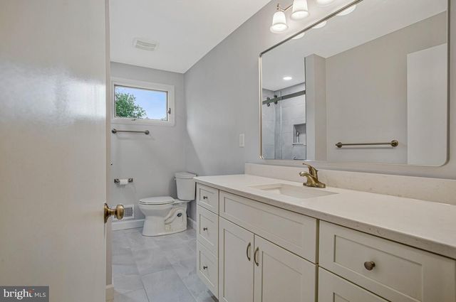 6721 PINE DR, Columbia, MD 21046