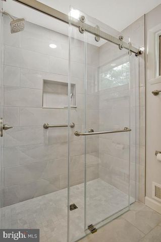 6721 PINE DR, Columbia, MD 21046