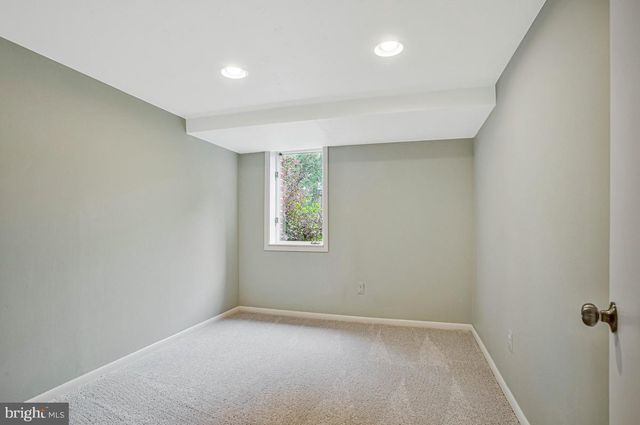 6721 PINE DR, Columbia, MD 21046