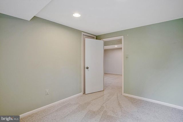 6721 PINE DR, Columbia, MD 21046