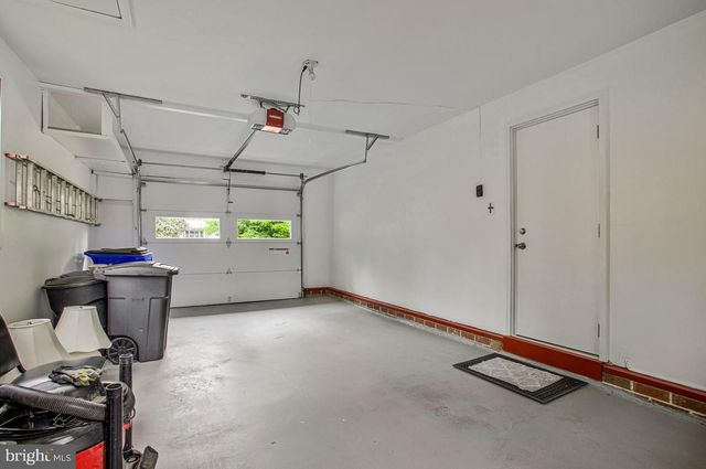 6721 PINE DR, Columbia, MD 21046