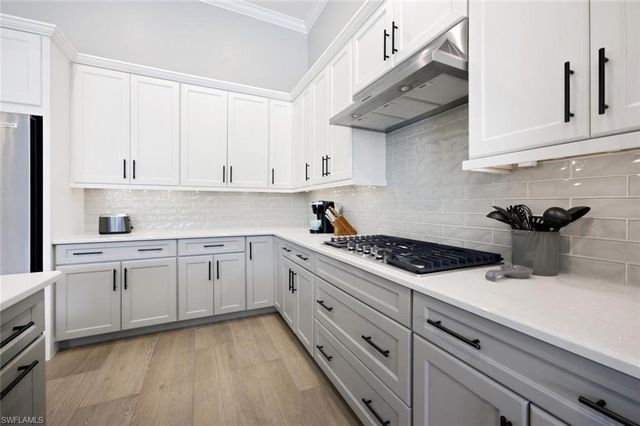 8986 Redonda DR, Naples, FL 34114