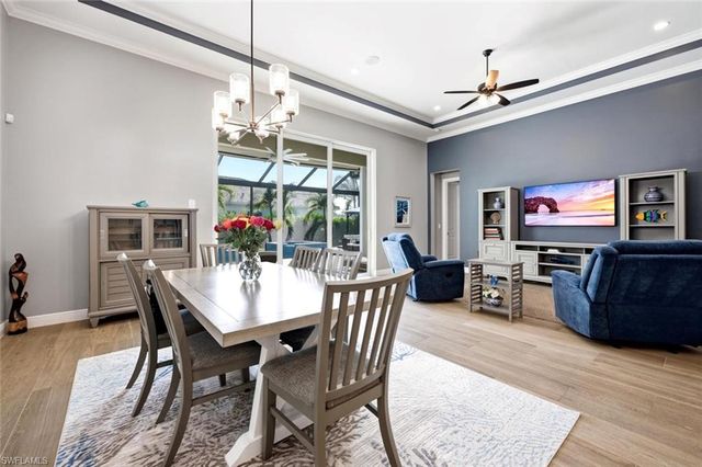 8986 Redonda DR, Naples, FL 34114