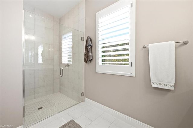 8986 Redonda DR, Naples, FL 34114