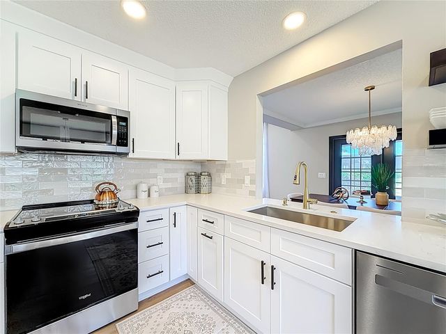 2622 CARIBE DR, The Villages, FL 32162