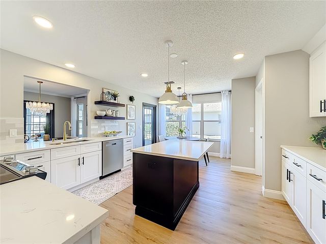 2622 CARIBE DR, The Villages, FL 32162