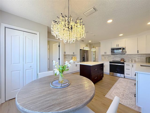 2622 CARIBE DR, The Villages, FL 32162