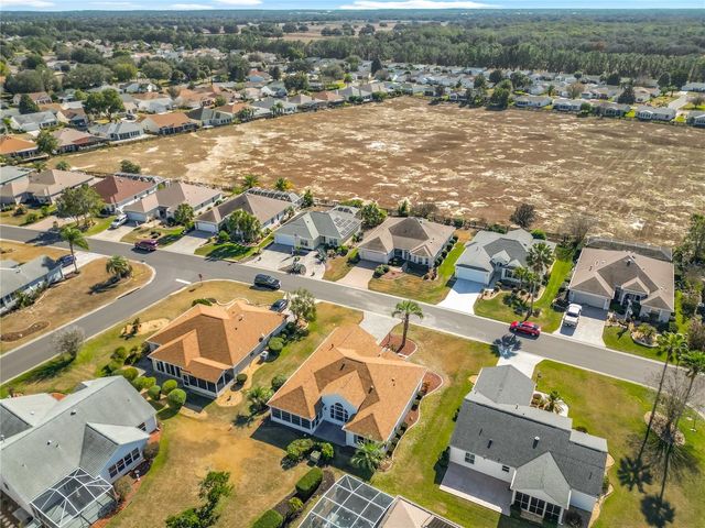 2622 CARIBE DR, The Villages, FL 32162