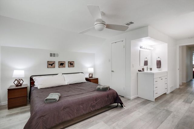 742 Austrian Road, Grand Prairie, TX 75050