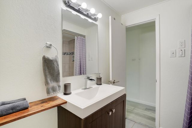 742 Austrian Road, Grand Prairie, TX 75050