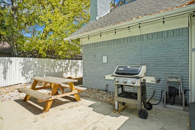 742 Austrian Road, Grand Prairie, TX 75050