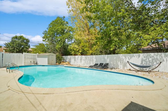 742 Austrian Road, Grand Prairie, TX 75050