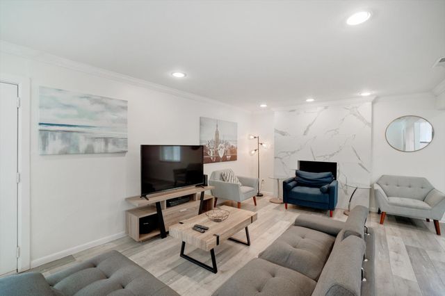 742 Austrian Road, Grand Prairie, TX 75050