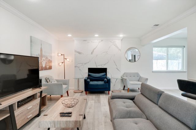 742 Austrian Road, Grand Prairie, TX 75050