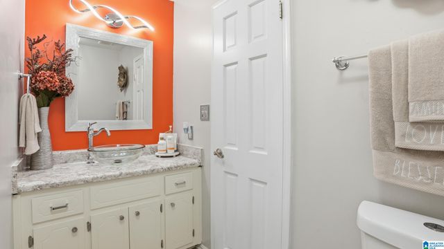 940 THOMAS DRIVE, Birmingham, AL 35215