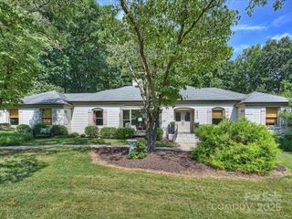 6334 Fair Valley Drive, Charlotte, NC 28226