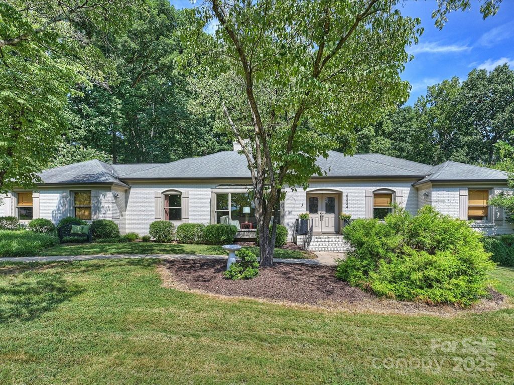 6334 Fair Valley Drive, Charlotte, NC 28226