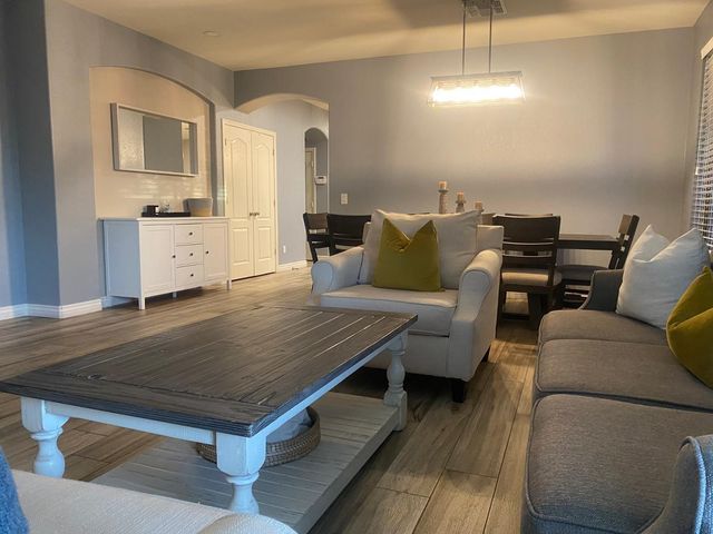9237 W Irma Lane, Peoria, AZ 85382