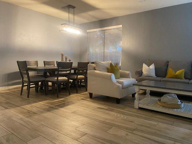 9237 W Irma Lane, Peoria, AZ 85382