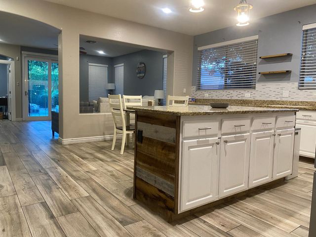 9237 W Irma Lane, Peoria, AZ 85382