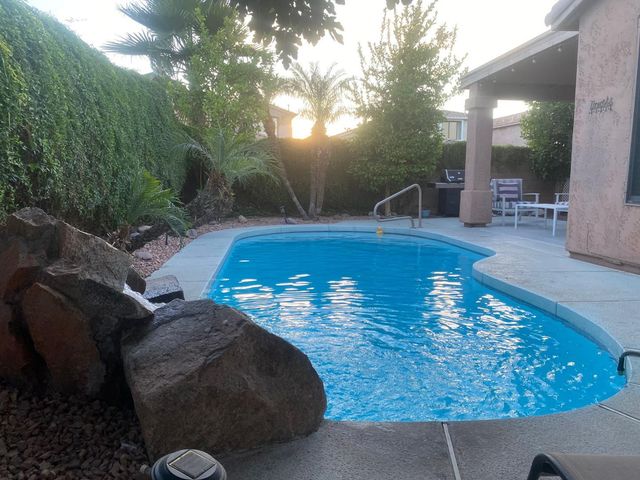 9237 W Irma Lane, Peoria, AZ 85382