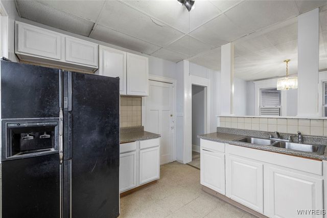 572 Wyoming Avenue, Buffalo, NY 14215