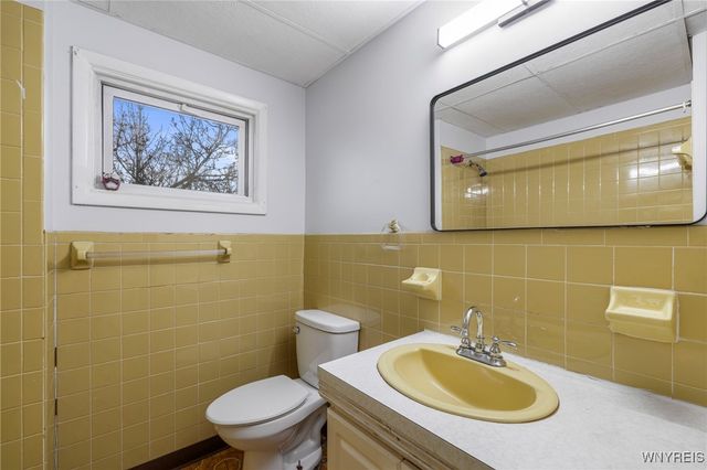 572 Wyoming Avenue, Buffalo, NY 14215