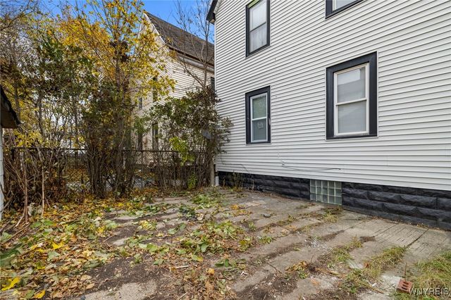 572 Wyoming Avenue, Buffalo, NY 14215