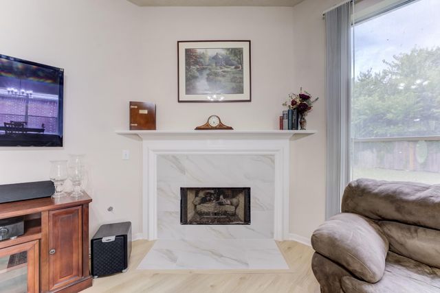 515 Deer Hollow Drive, Sugar Land, TX 77479